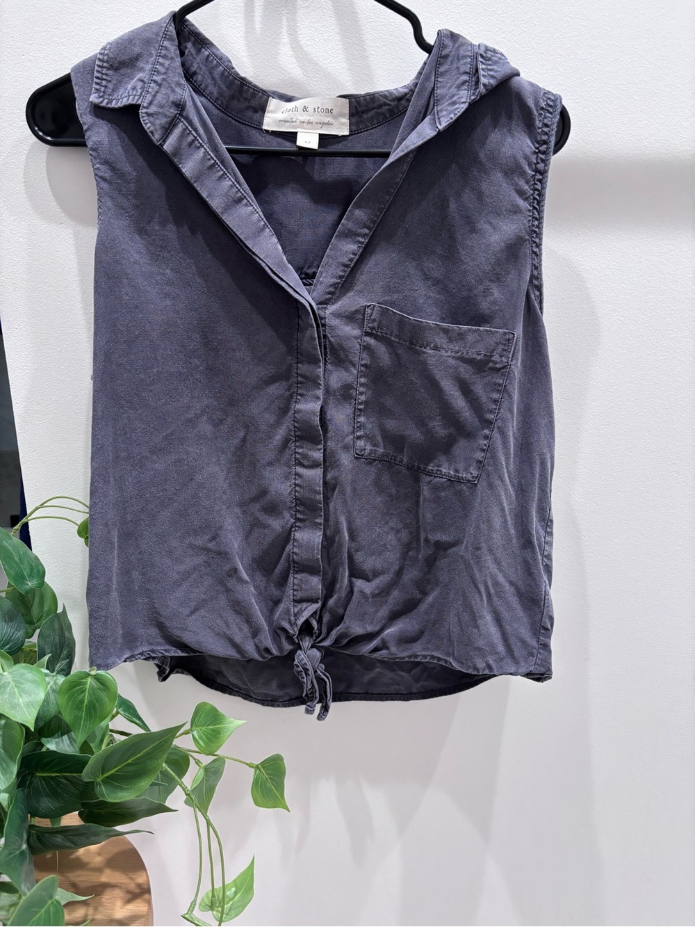 cloth & stone Sleeveless Tie-Front Camisole in Slate Blue